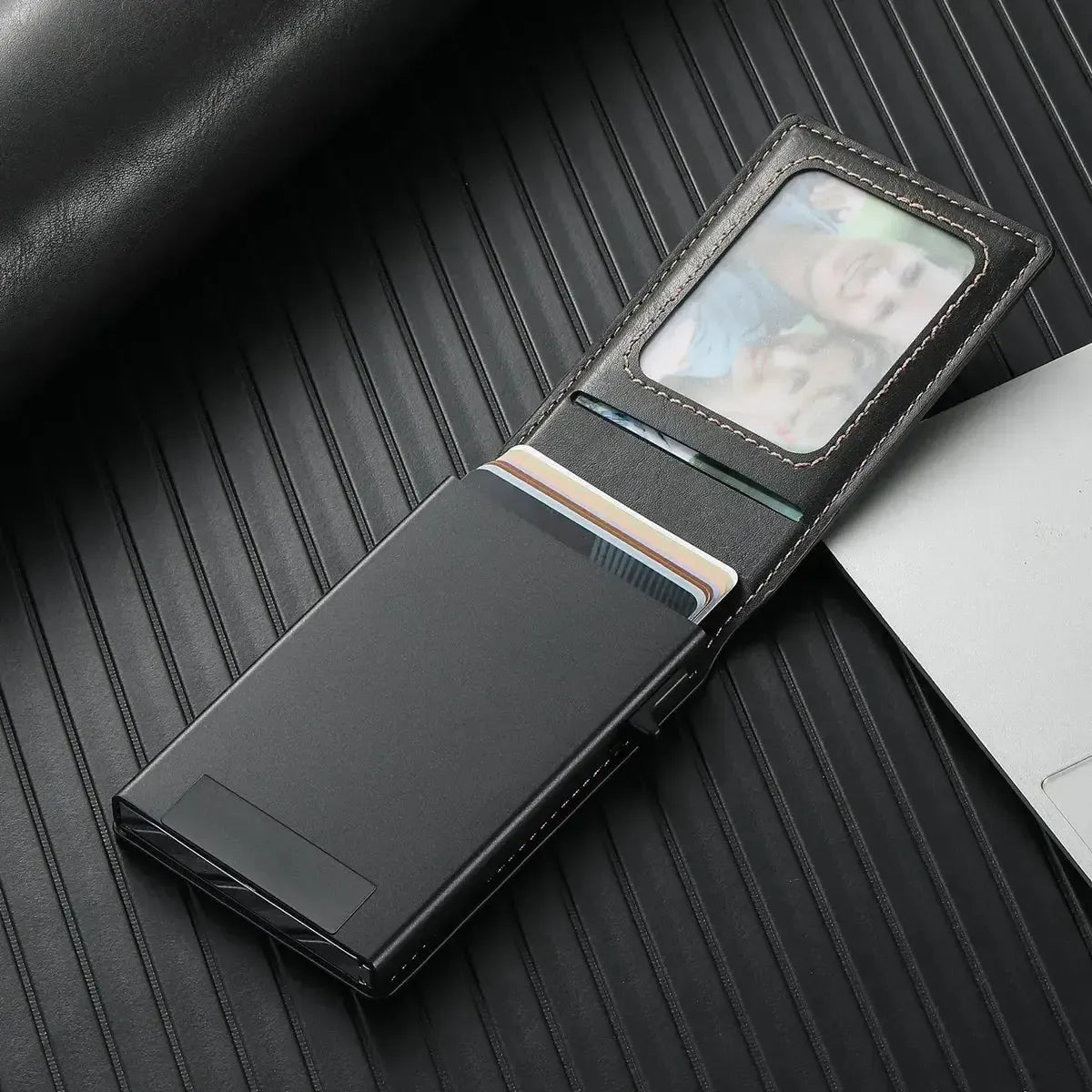 MAGNETIC CARD WALLET S3